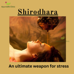 “Shirodhara Ayurvedic therapy with warm herbal oil flowing on the forehead for mental relaxation and nervous system balance at Ayurvidhi Clinic.”
